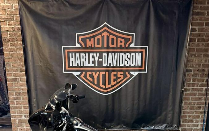 2017 Harley-Davidson Street Glide Special