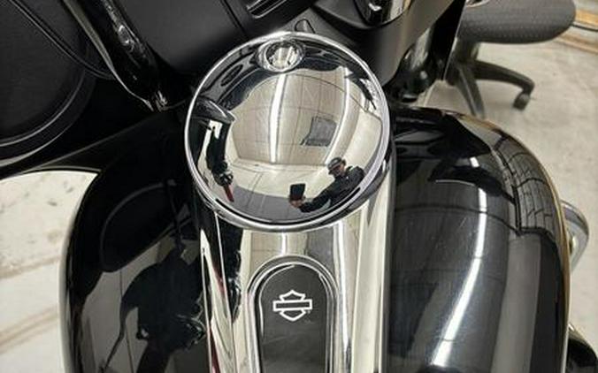 2019 Harley-Davidson® FLHT - Electra Glide® Standard