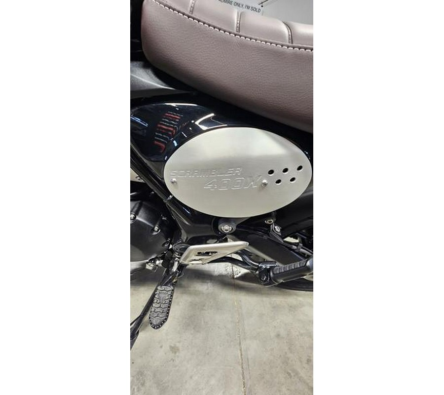 2025 Triumph Scrambler 400 X Carnival Red / Phantom Black