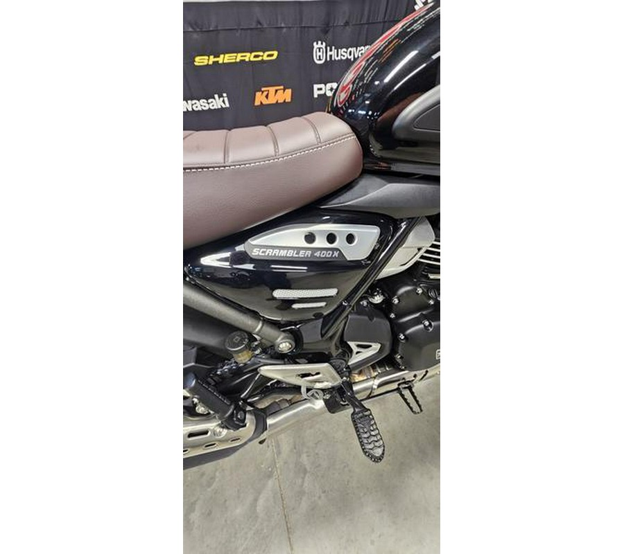 2025 Triumph Scrambler 400 X Carnival Red / Phantom Black