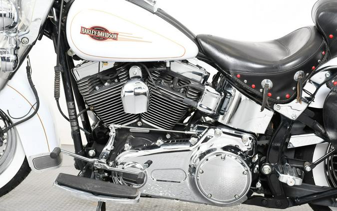 2007 Harley-Davidson® FLSTC Heritage Softail® Classic