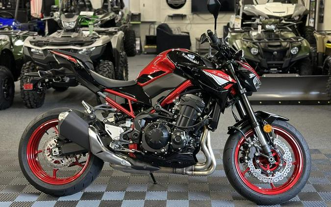 2024 Kawasaki Z900 ABS Candy Persimmon Red/Ebony