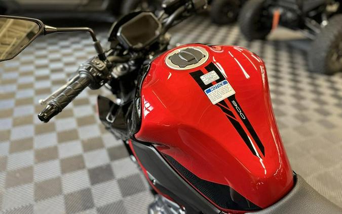 2024 Kawasaki Z900 ABS Candy Persimmon Red/Ebony