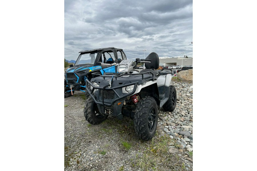 2017 Polaris Industries Sportsman® Touring 570 SP Silver Pearl