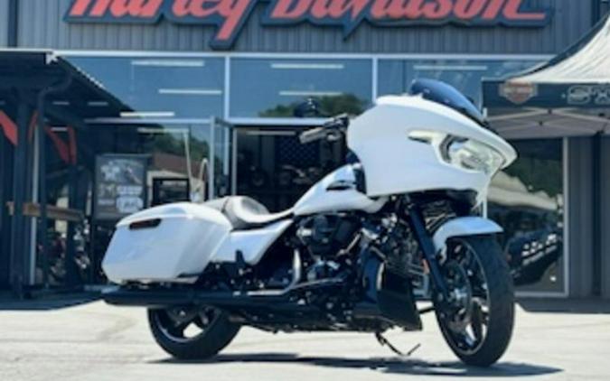 2024 Harley-Davidson® FLTRX - Road Glide®