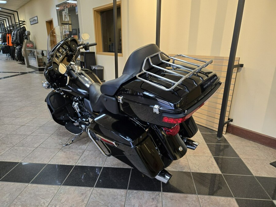 2022 Harley-Davidson Ultra Limited Vivid Black