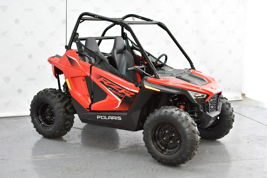 2026 Polaris RZR 200 EFI