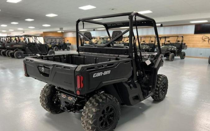 2024 Can-Am® Defender DPS HD9 Timeless Black