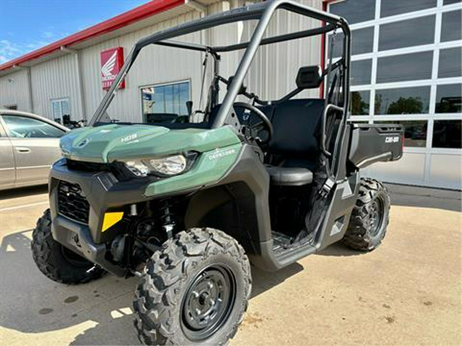 2024 Can-Am Defender HD9