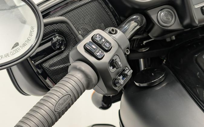 2024 Indian Motorcycle Roadmaster Dark Horse Powerband Audio Package