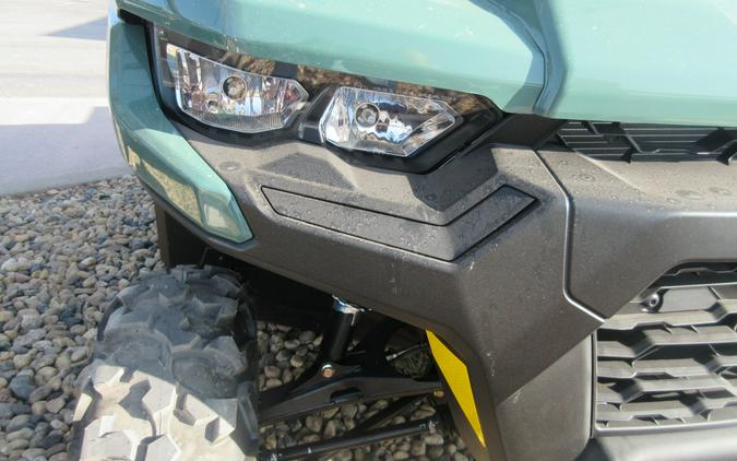 2026 CAN-AM DEFENDER HD7