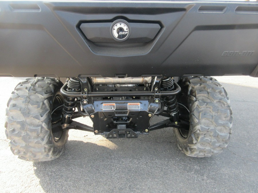 2026 CAN-AM DEFENDER HD7