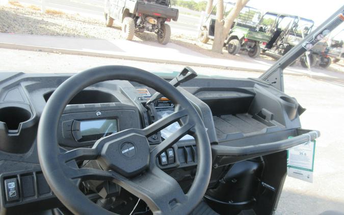 2026 CAN-AM DEFENDER HD7