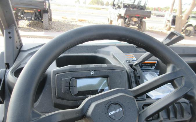 2026 CAN-AM DEFENDER HD7
