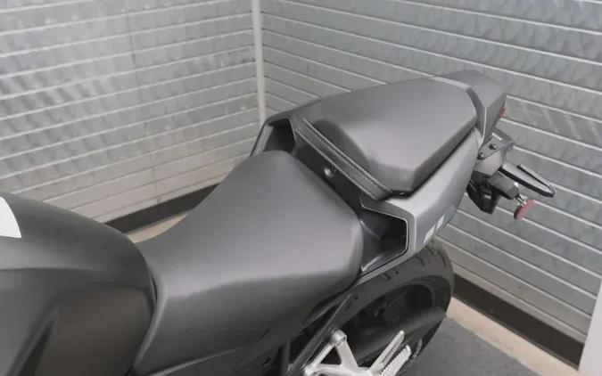 2026 HONDA CB750 HORNET E-CLUTCH