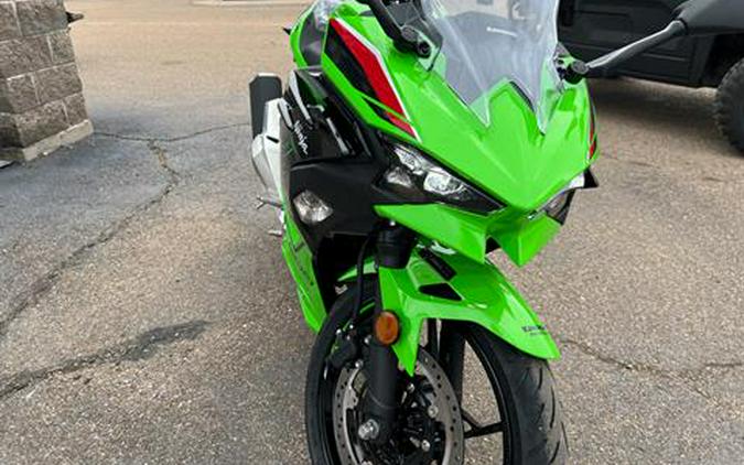 2024 Kawasaki Ninja 500 KRT Edition