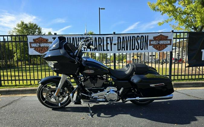 2025 Harley-Davidson® Road Glide® Vivid Black