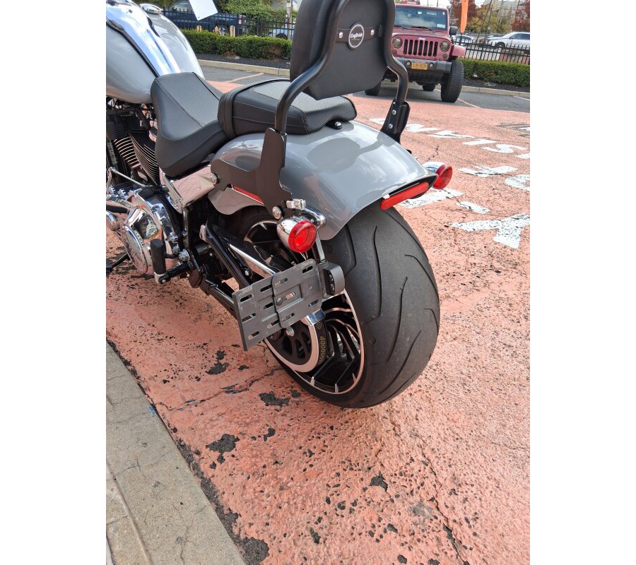 2024 Harley-Davidson® Breakout® 117 Billiard Gray