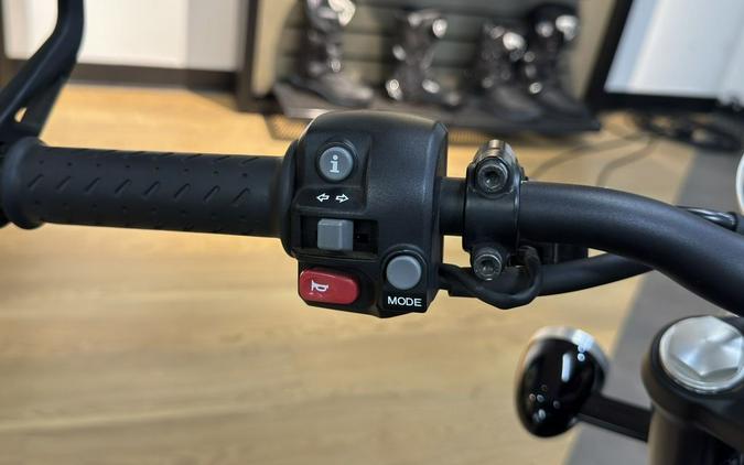 2019 Triumph Speed Twin Jet Black
