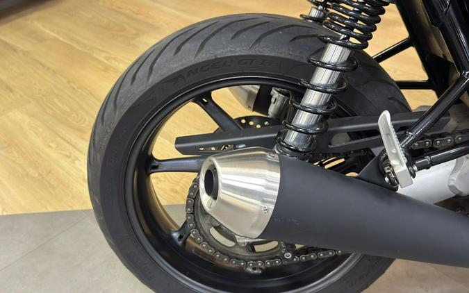 2019 Triumph Speed Twin Jet Black
