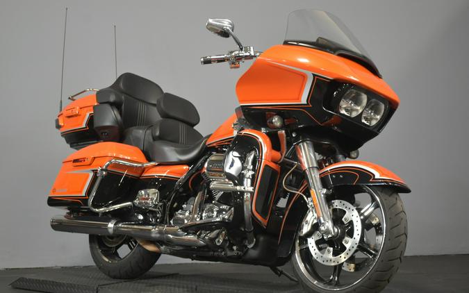 2022 Harley-Davidson CVO Road Glide Limited FLTRKSE