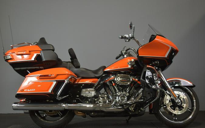 2022 Harley-Davidson CVO Road Glide Limited FLTRKSE