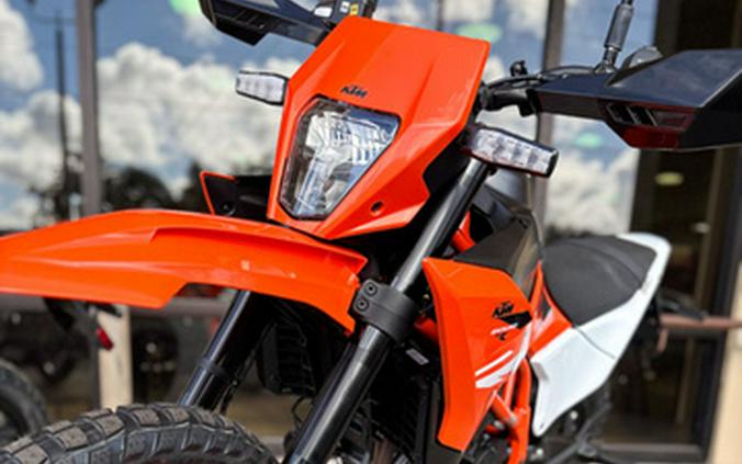 2026 KTM Enduro 390 R