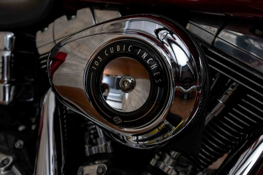 2012 FLD - Dyna® Switchback™ - Harley-Davidson®
