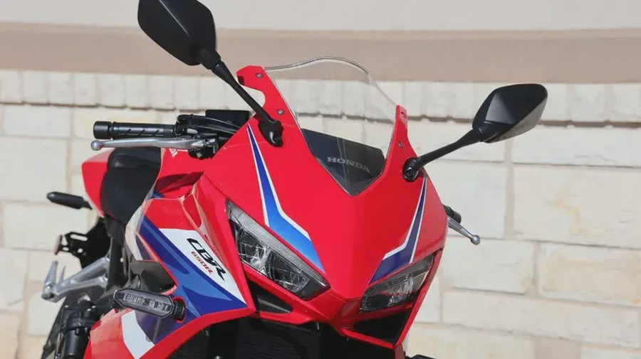 2026 HONDA CBR650R E-CLUTCH