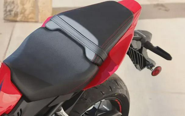 2026 HONDA CBR650R E-CLUTCH