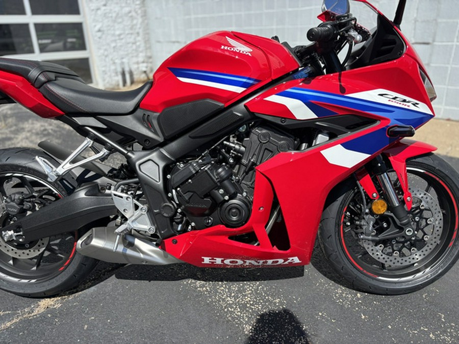 2026 Honda CBR650R E-Clutch