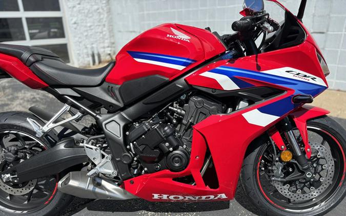 2026 Honda CBR650R E-Clutch
