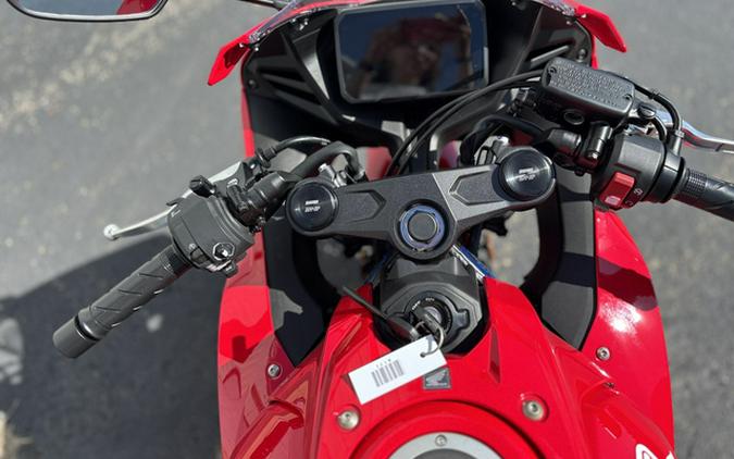 2026 Honda CBR650R E-Clutch