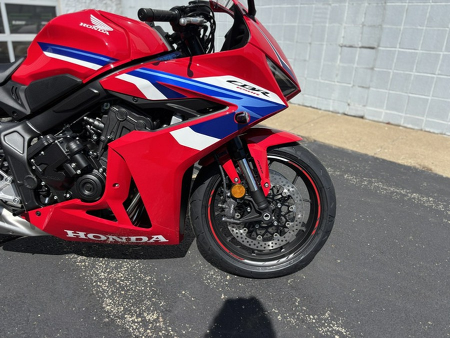 2026 Honda CBR650R E-Clutch