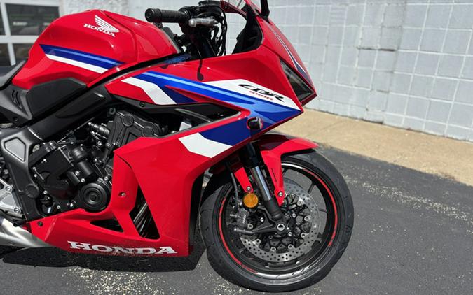2026 Honda CBR650R E-Clutch