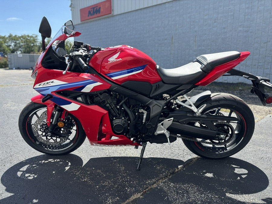 2026 Honda CBR650R E-Clutch