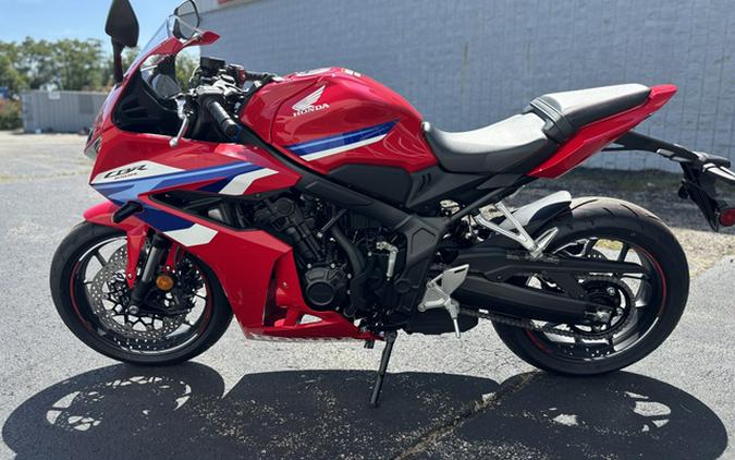 2026 Honda CBR650R E-Clutch