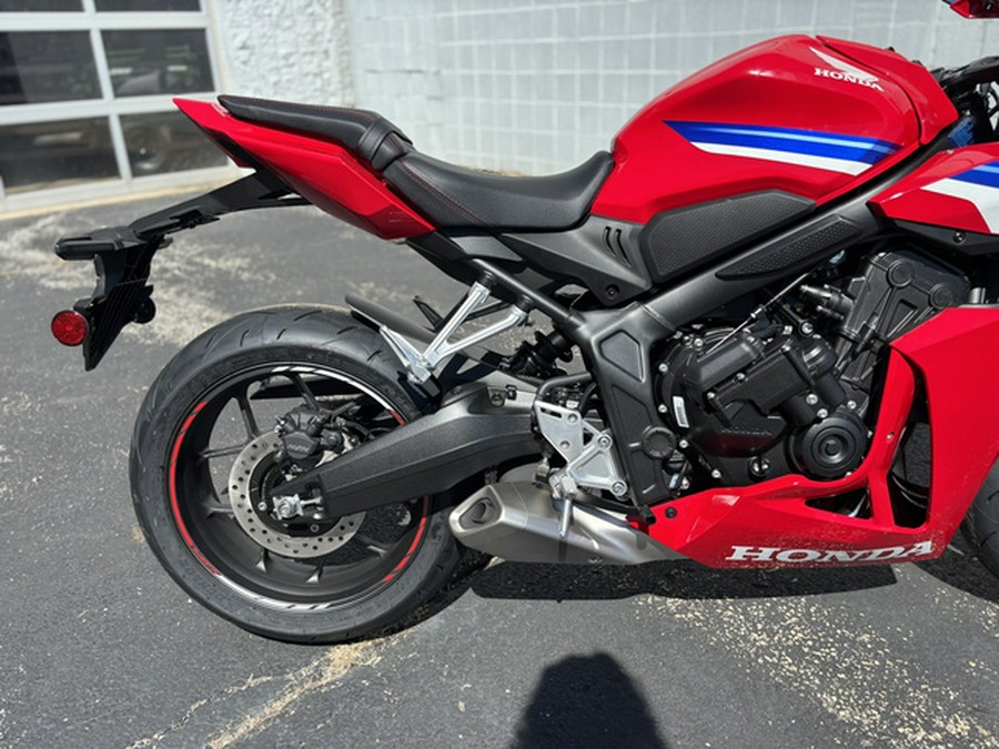 2026 Honda CBR650R E-Clutch