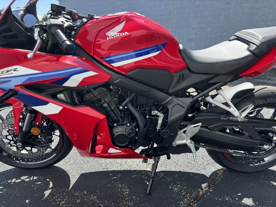 2026 Honda CBR650R E-Clutch