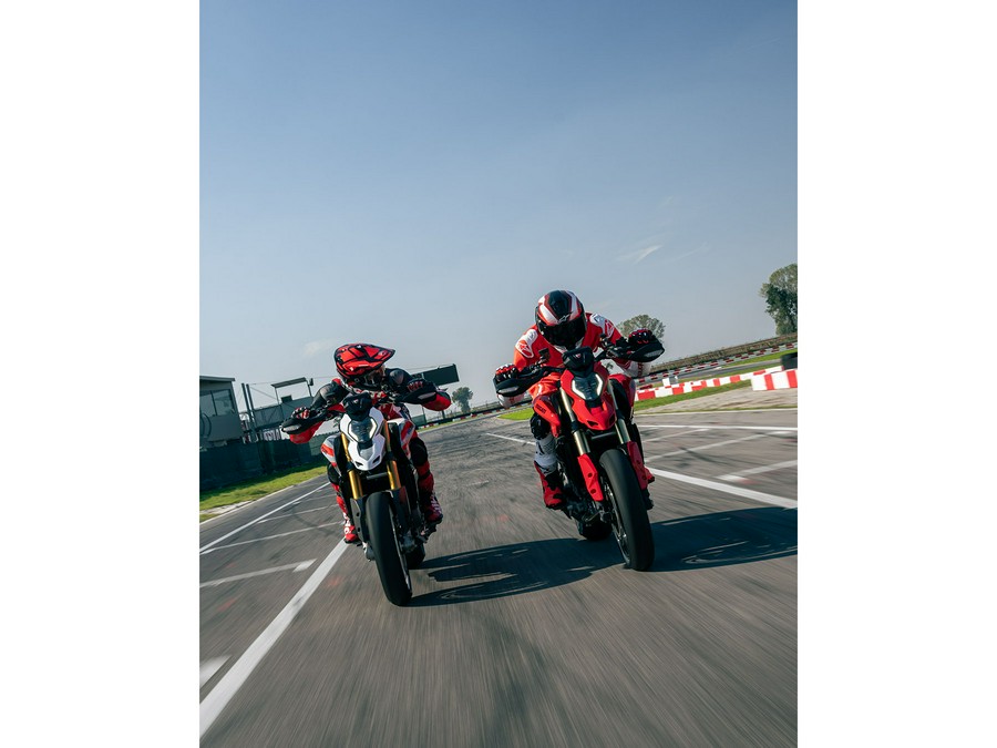 2026 Ducati Hypermotard V2
