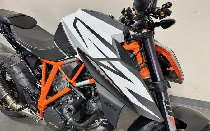 2019 KTM 1290 Super Duke R