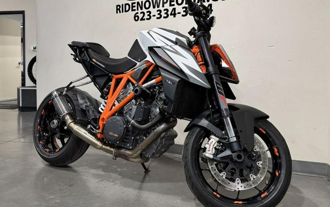 2019 KTM 1290 Super Duke R