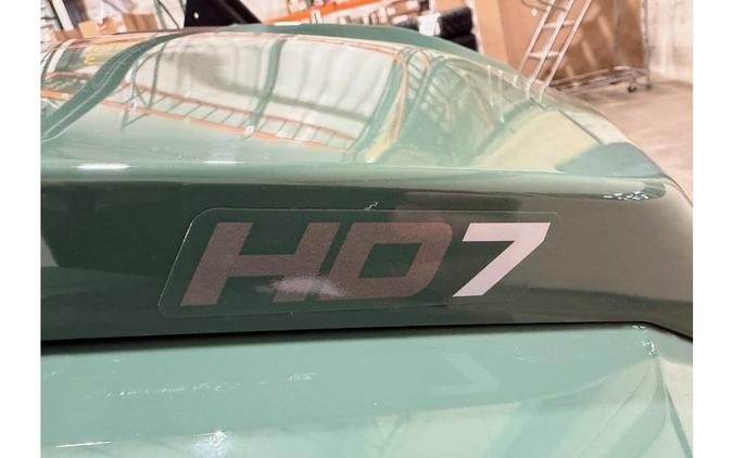 2025 Can-Am Defender MAX DPS HD7