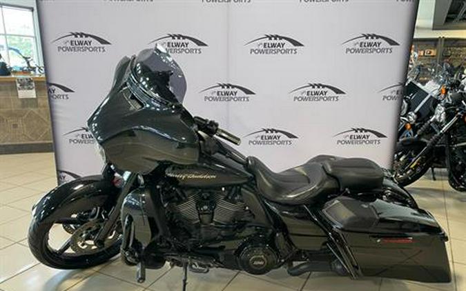 2017 Harley-Davidson CVO™ Street Glide®