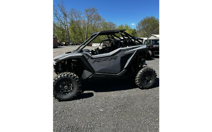 2026 RZR PRO XP ULTIMATE GRAY - Polaris