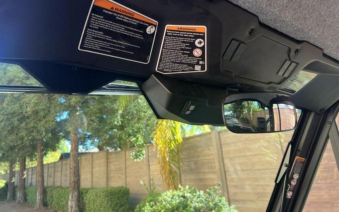 2026 Can-Am® Defender PRO Limited HD10