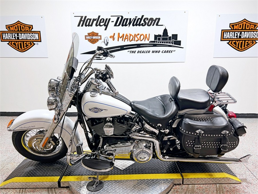 2012 Harley-Davidson Heritage Softail Classic "FLSTC" 25823 MILES White Hot Pearl