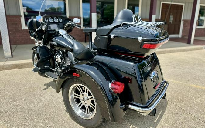 FLHTCUTG 2017 Tri Glide® Ultra