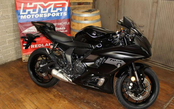 2025 Yamaha YZF-R7