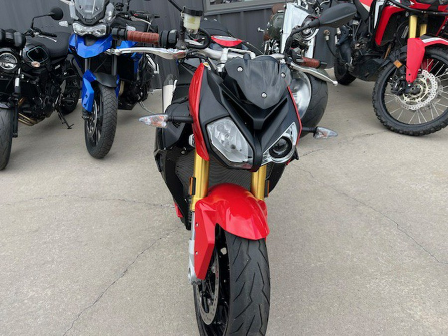 2019 BMW S 1000 R